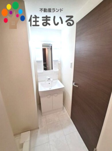 名鉄名古屋本線 新安城駅 徒歩7分 3階建 新築の内装写真