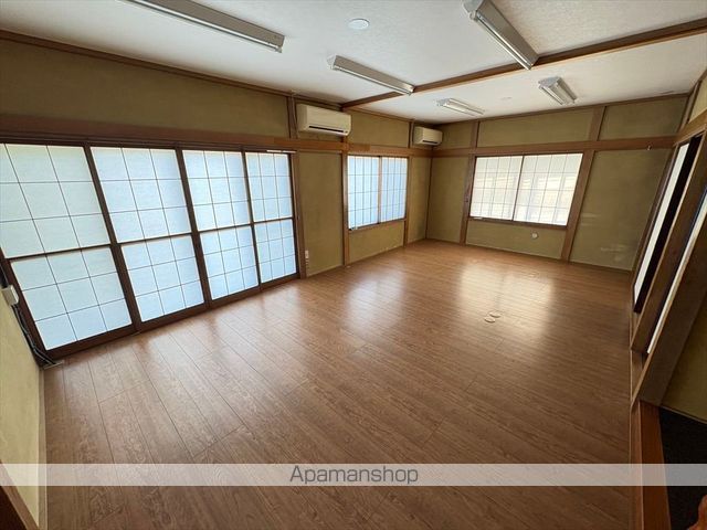 茅原町13-14-1貸家の居間写真
