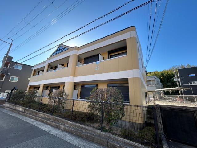 阪急宝塚線 川西能勢口駅 徒歩15分 築31年