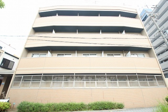 地下鉄長堀鶴見緑地線 門真南駅 徒歩13分 4階建 築25年の外観写真