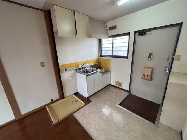 東武伊勢崎線 韮川駅 徒歩27分 2階建 築40年のキッチン写真