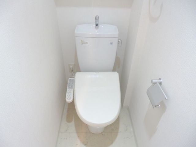都営三田線 千石駅 徒歩2分 12階建 築21年のトイレ写真