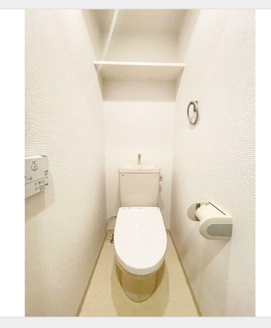 トイレ　きれいなトイレです　ネット使用料無料
