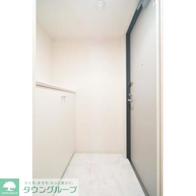 玄関　※写真は同タイプ住戸です。