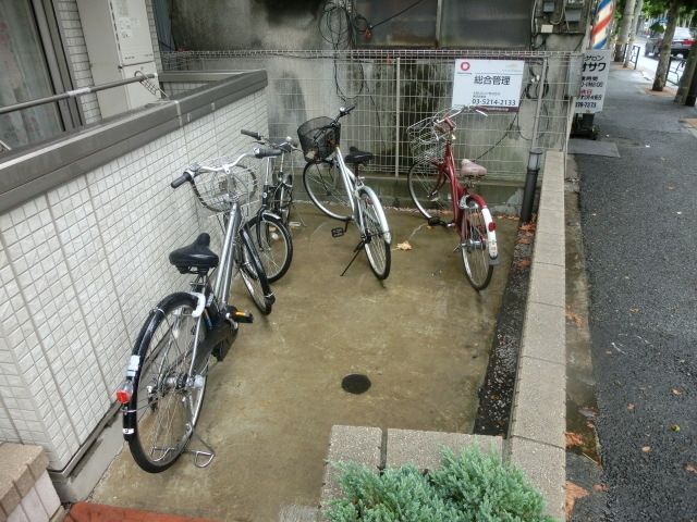 駐車場　★駐輪場★
