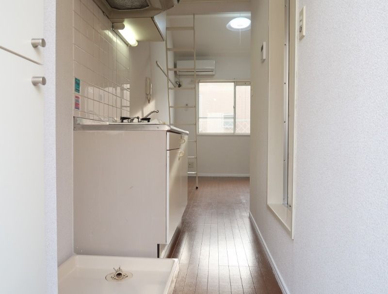ハイツ西狛の玄関写真