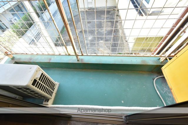 近鉄大阪線 長瀬駅 徒歩6分 4階建 築42年の内装写真