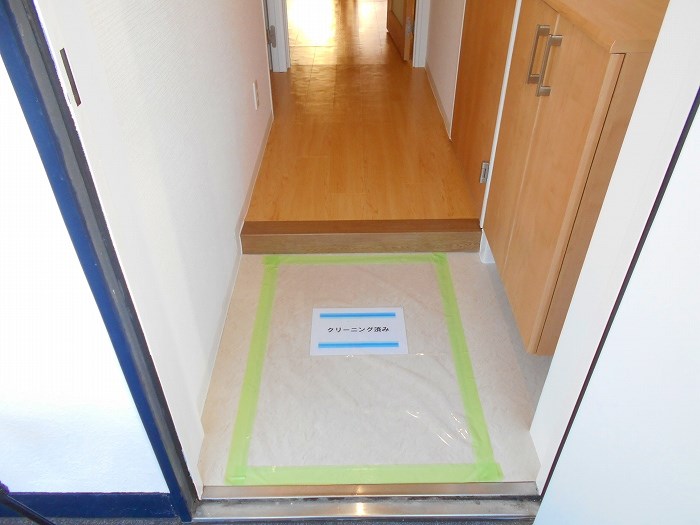 玄関　同物件別部屋参考写真です