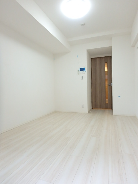 その他部屋・スペース　ホワイトフローリングの明るいお部屋です！
