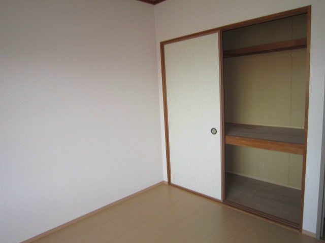 収納　別室参照