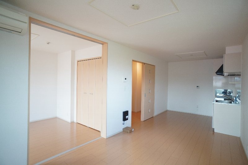 上毛電鉄 三俣駅 徒歩19分 2階建 築16年の居間写真