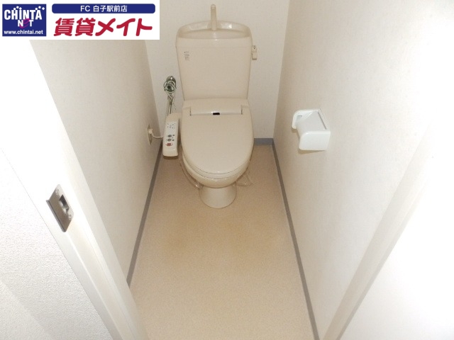 トイレ　同型参考写真