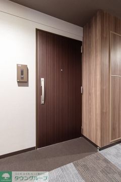 玄関　お部屋探しはタウンハウジングへ♪
