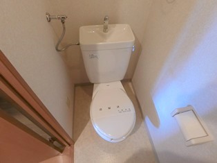 トイレ　同タイプ内観です