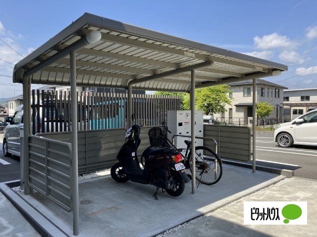 ＪＲ身延線 富士根駅 徒歩21分 2階建 築6年の外観写真