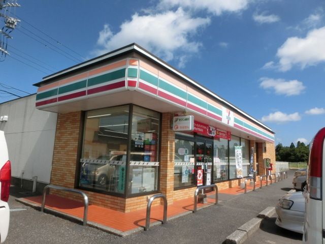 コンビニ　セブンイレブン東茂原店（コンビニ）まで321m