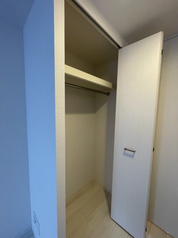 収納　モデル写真