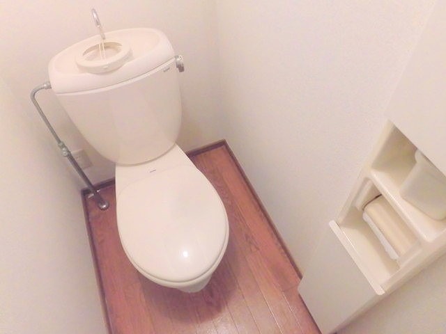 トイレ　※同仕様写真含む