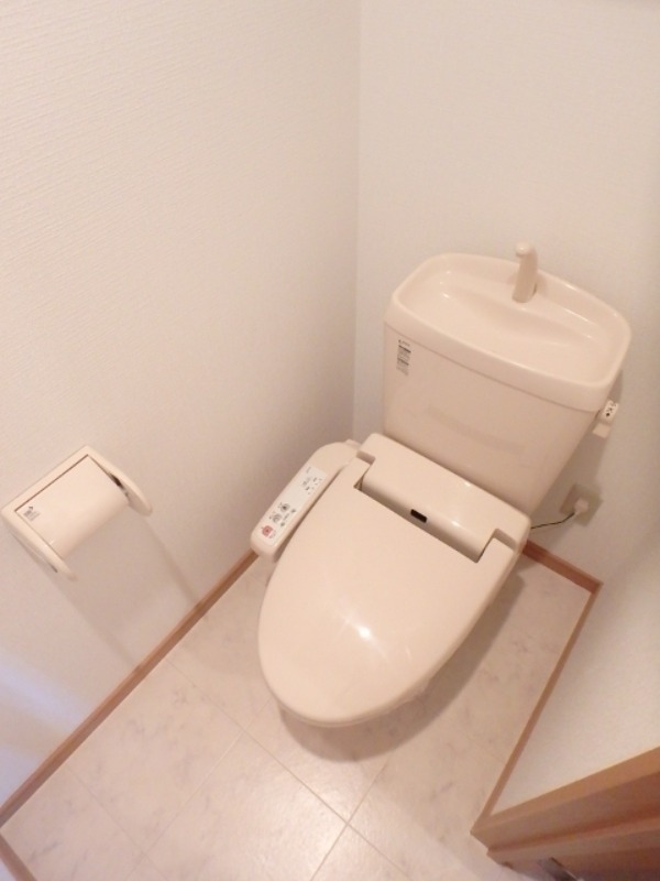 トイレ　図面と現状に相違がある場合には現状を優先