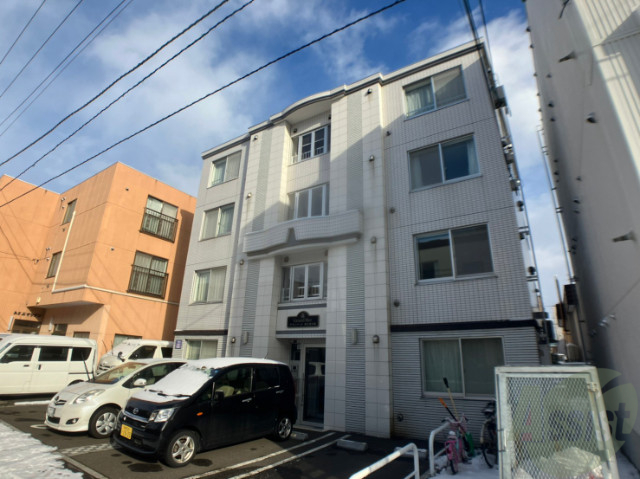 建物外観　札幌市北区麻生町６丁目「グランメール麻生北公園」