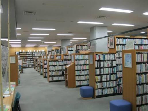 図書館　本郷図書館（図書館）まで347m