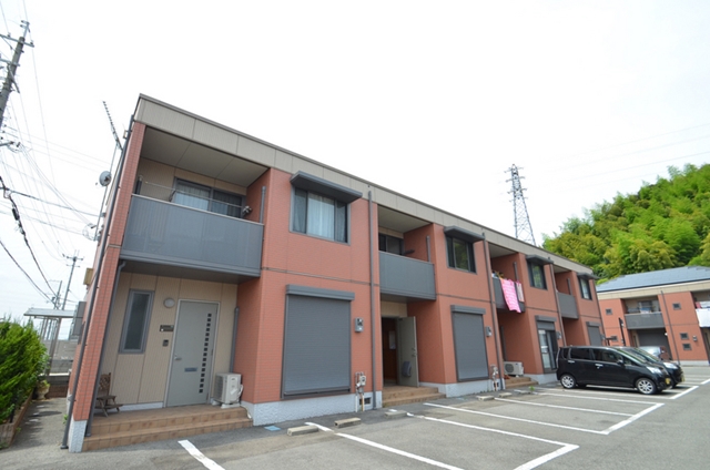 建物外観　メゾネット