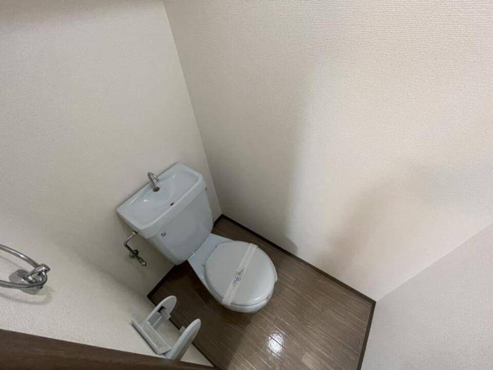 トイレ　トイレ