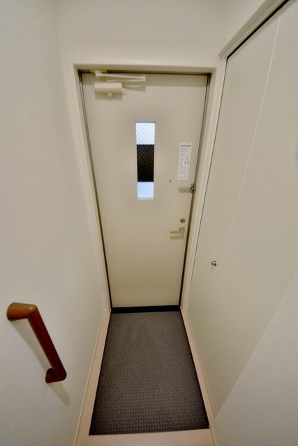 玄関　★お問い合わせはタウンハウジングまで★