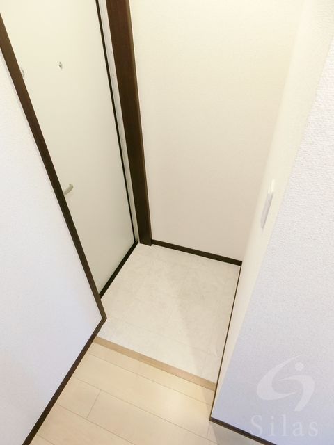 ＪＲ阪和線 長居駅 徒歩7分 3階建 築11年の玄関写真