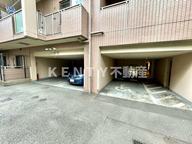 駐車場　カースペースがあります