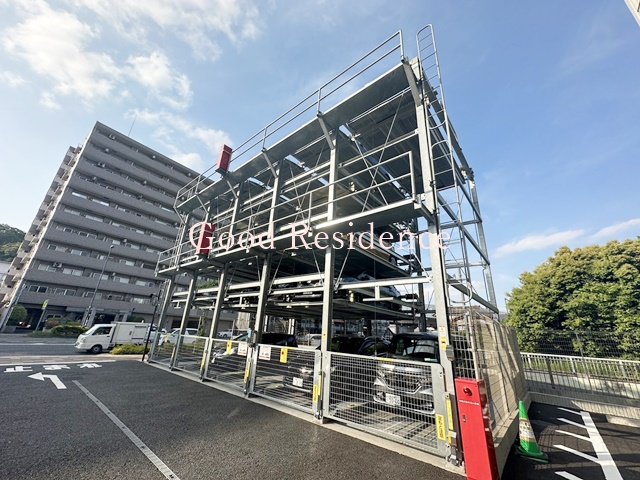 駐車場　スタイリッシュな外観や充実の設備など分譲賃貸ならではの仕様♪