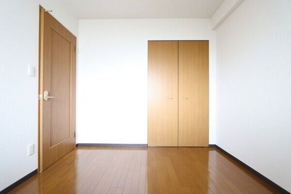 その他部屋・スペース　使い勝手のいい寝室です