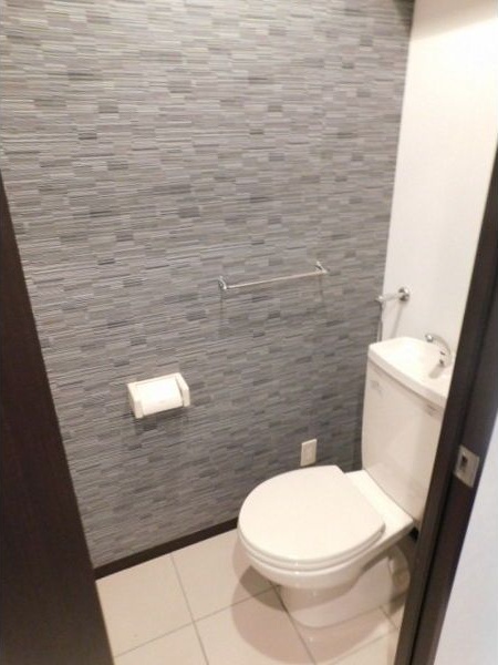 トイレ　おトイレにウォシュレット付けませんか？？※当店で販売中♪