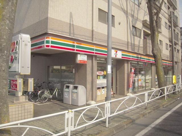 コンビニ　セブンイレブン（コンビニ）まで200m