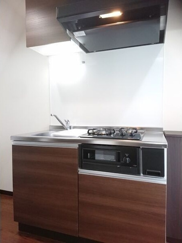 キッチン　※写真は同じマンションの違う部屋のものになります。
