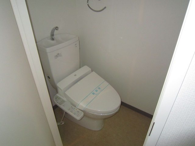 ルーエ白川公園のトイレ写真