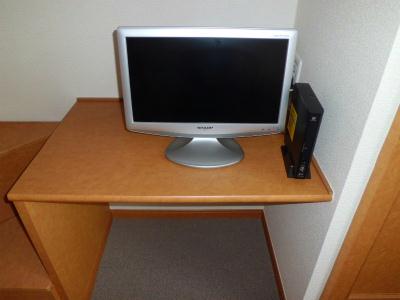 その他　テレビとレオネット。月々1600円でネットつなぎ放題。