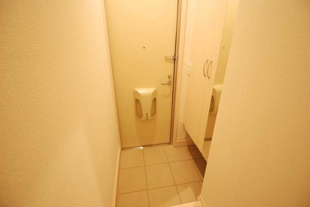 玄関　２０３　玄関