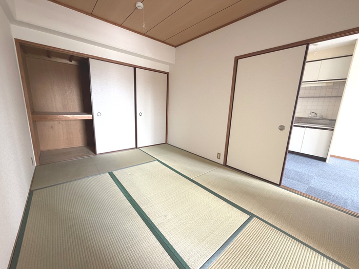 シャトー平野の居間写真