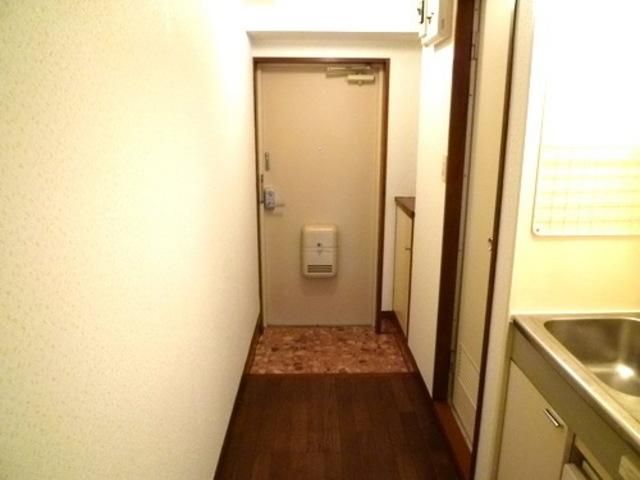 玄関　★お部屋探しは株式会社タウンハウジング東京まで★