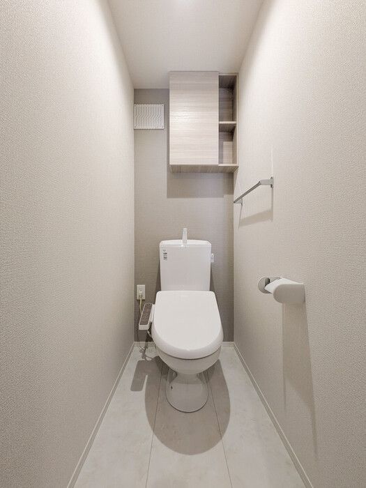 ＪＲ横浜線 相原駅 徒歩14分 2階建 築1年のトイレ写真