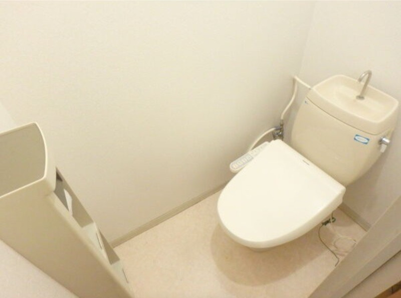 トイレ　図面と現状に相違がある場合には現状を優先
