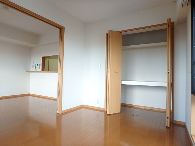 収納　図面と現状に相違がある場合には現状を優先