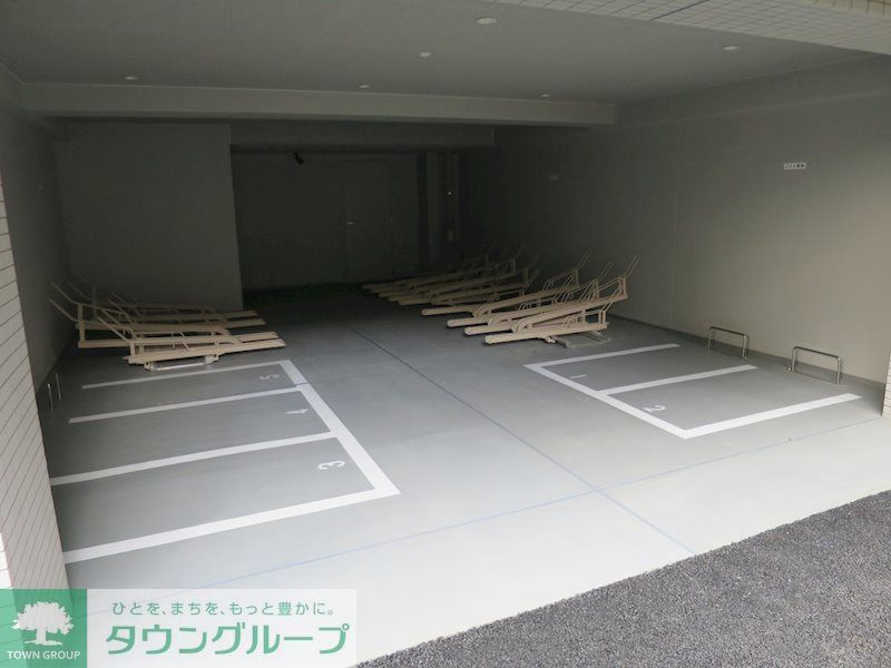 駐車場　バイク置場・駐輪場