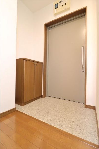 玄関　※他部屋参照