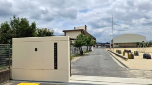小学校　橿原市立真菅北小学校（小学校）まで81m