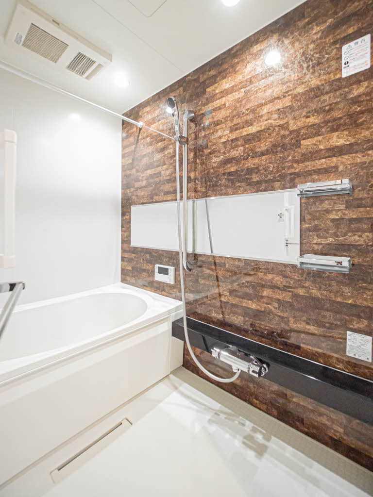 バス・シャワールーム