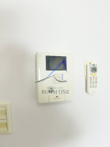 セキュリティ　モニター付きインターホンです。