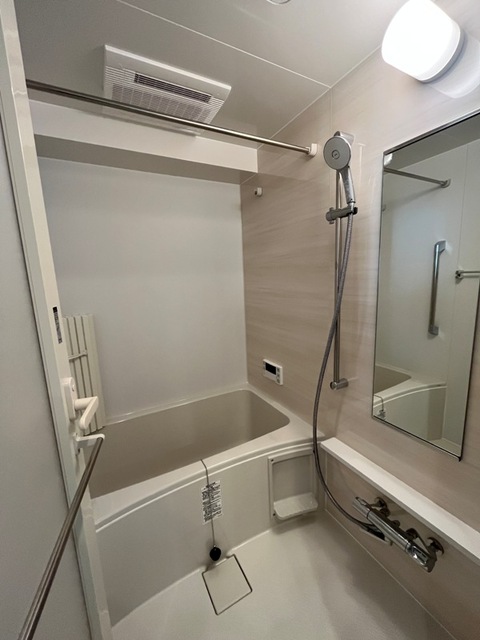 バス・シャワールーム　※写真は同タイプ住戸です。