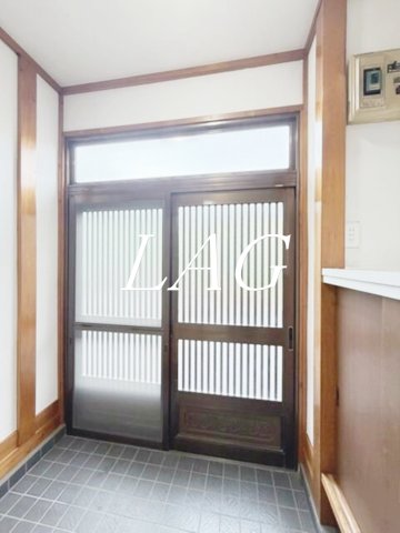 玄関　玄関です。